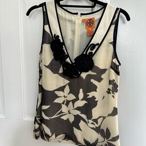 Sleeveless Tory Burch Blouse with flower appliqué